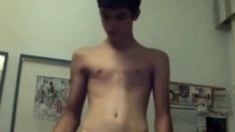 Fuckin HOT Twink Jerking