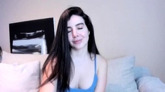 Hot amateur webcam teen masturbates for their fans