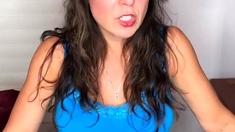 Amateur hottie solo masturbation