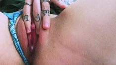 Amateur Close Up Squirting Masturbation