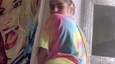 Cute amateur webcam teen girl toying pussy on webcam