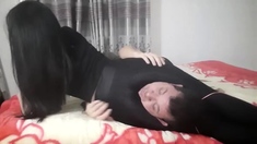 Squeezer Maiden - You Cant Stand My Huge Ass