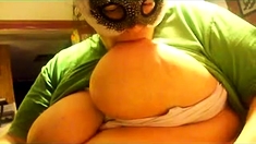 Unknown Sexy Bbw Lactating On Webcam